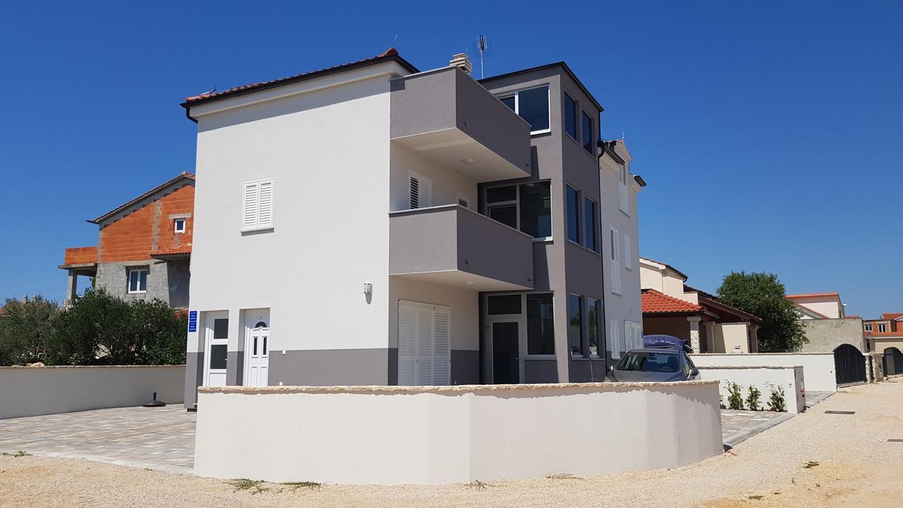 Luminus Apartment *